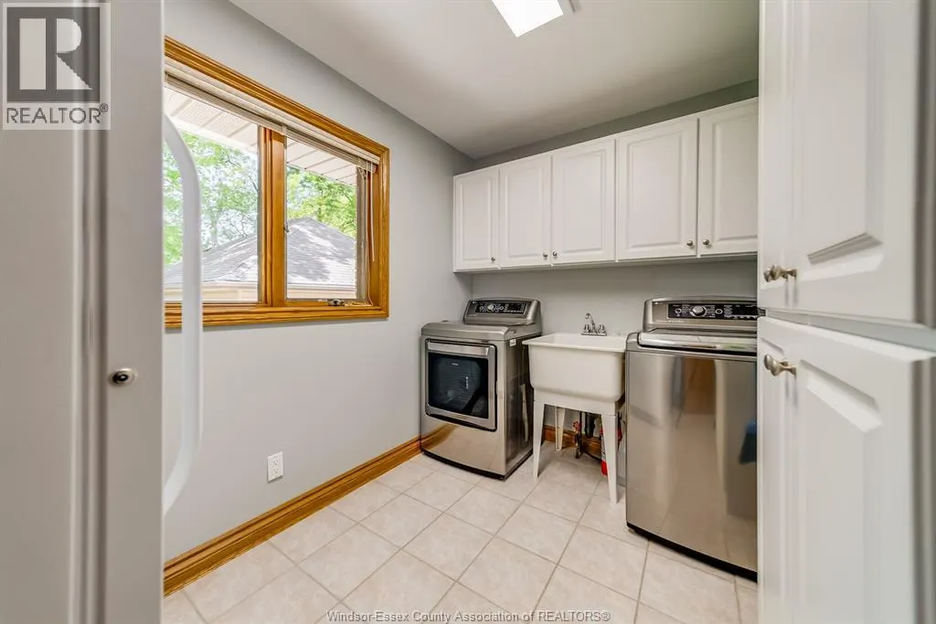 211 WOODLAND DRIVE