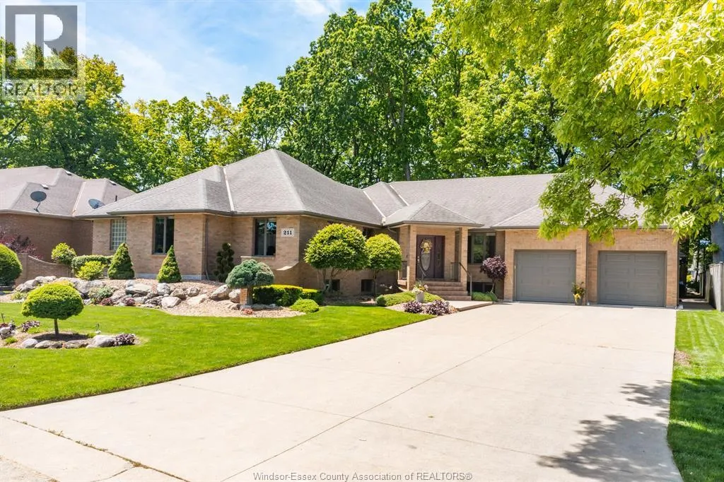 211 WOODLAND DRIVE