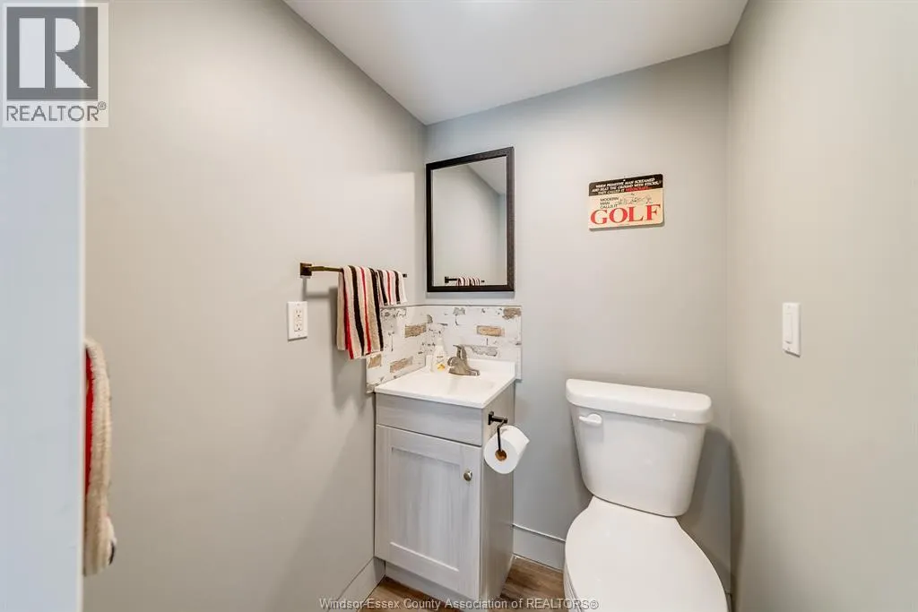 211 WOODLAND DRIVE