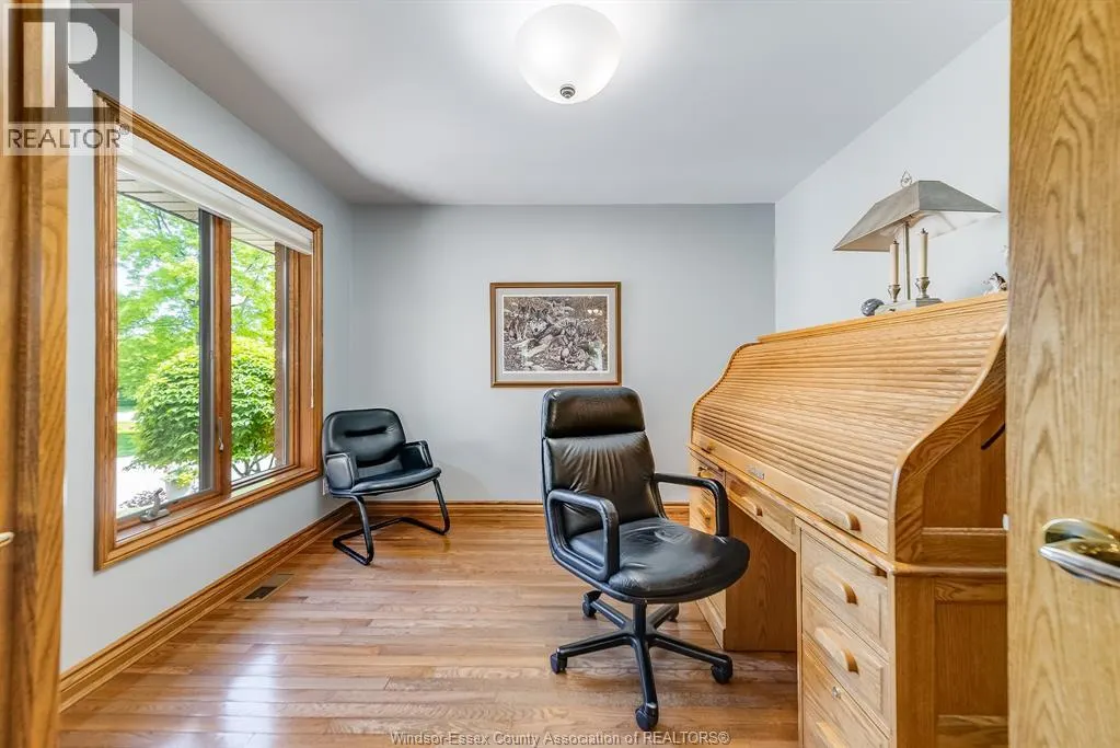 211 WOODLAND DRIVE
