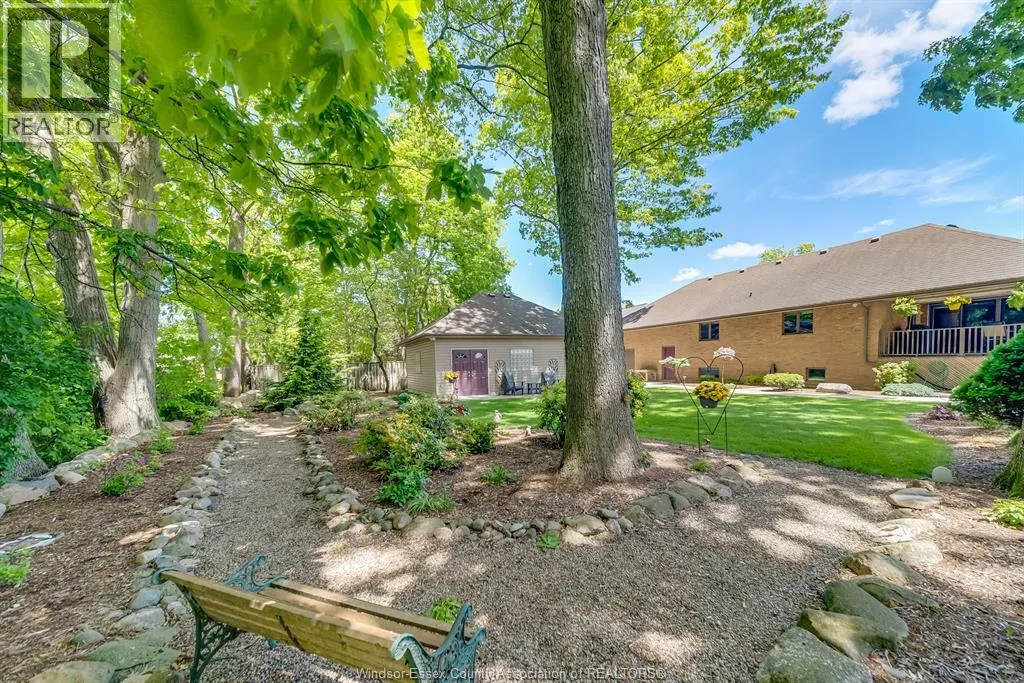 211 WOODLAND DRIVE