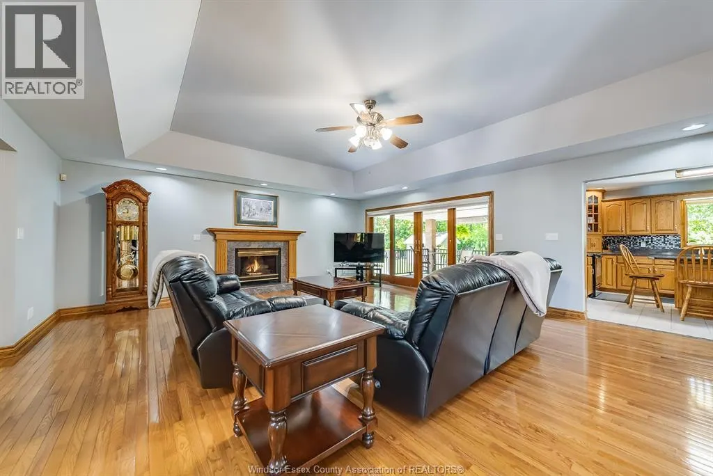 211 WOODLAND DRIVE