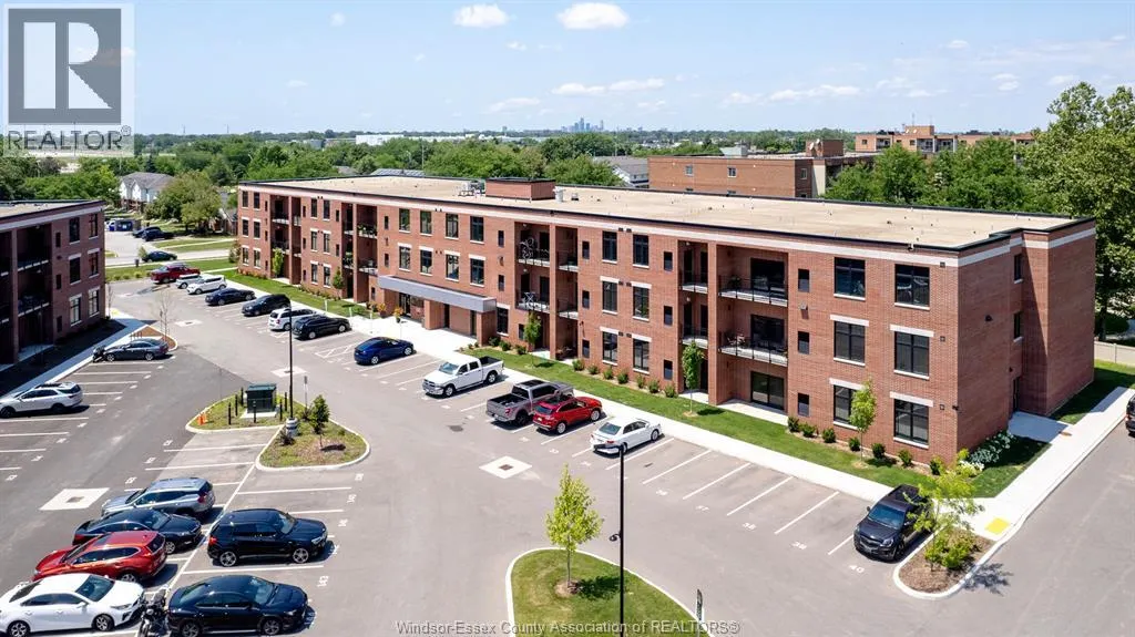 3180 MEADOWBROOK LANE Unit# 215