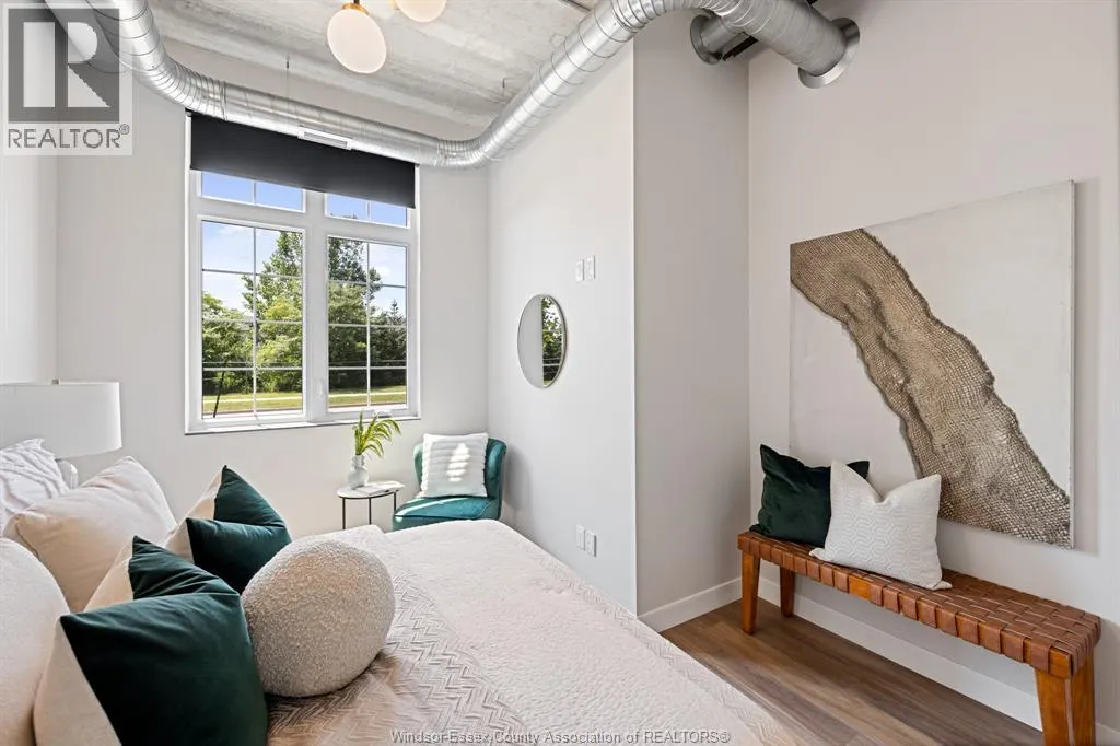 3180 MEADOWBROOK LANE Unit# 215