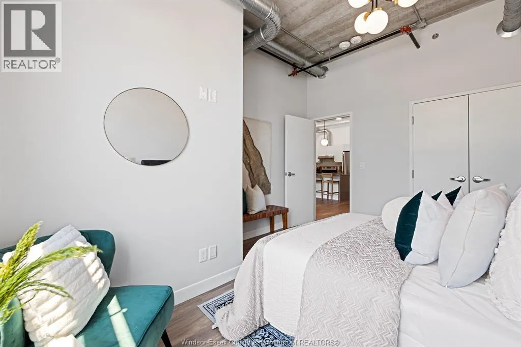 3180 MEADOWBROOK LANE Unit# 215