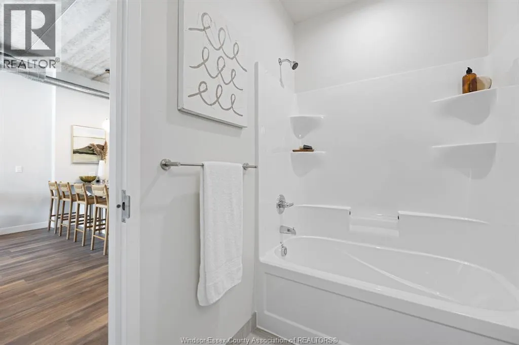 3180 MEADOWBROOK LANE Unit# 215