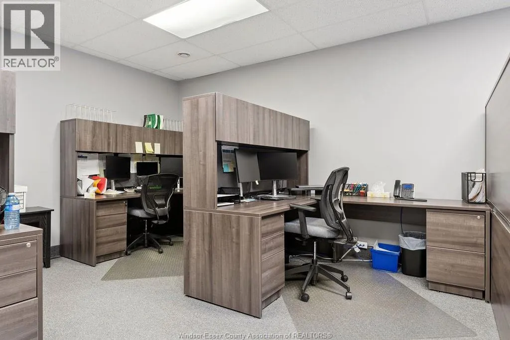 39 MAIDSTONE AVENUE East