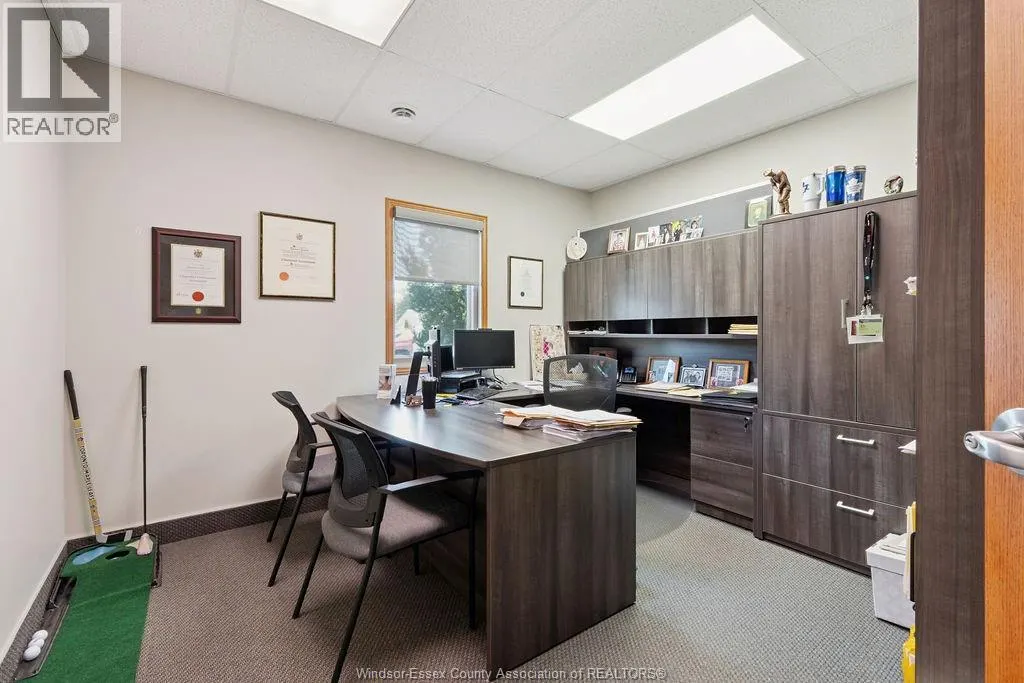 39 MAIDSTONE AVENUE East