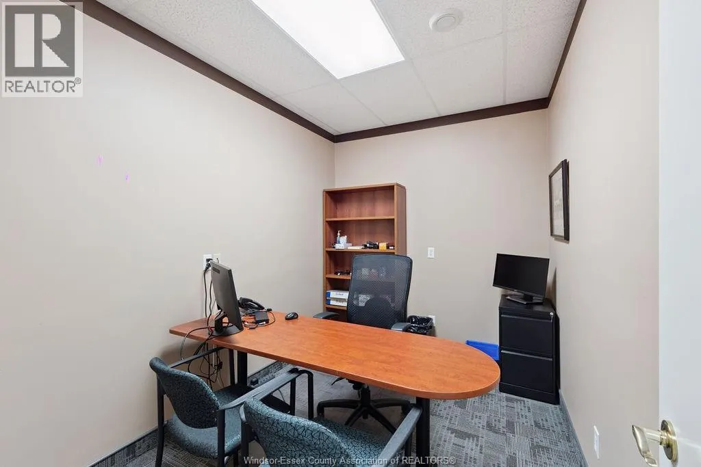 39 MAIDSTONE AVENUE East