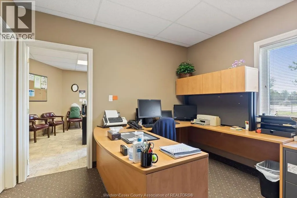 39 MAIDSTONE AVENUE East