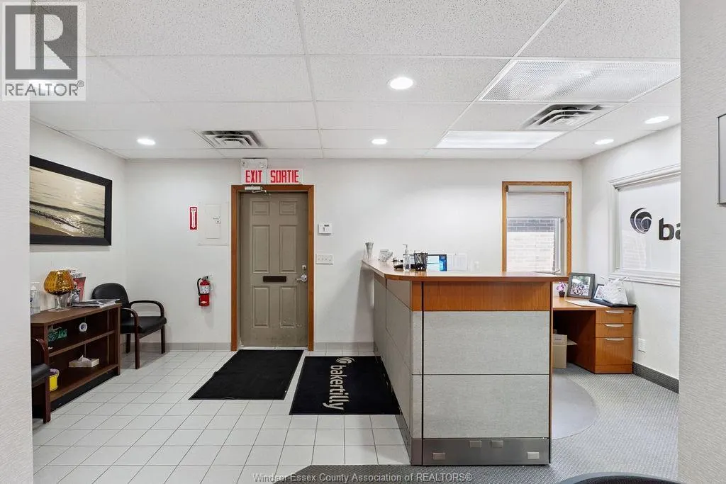 39 MAIDSTONE AVENUE East