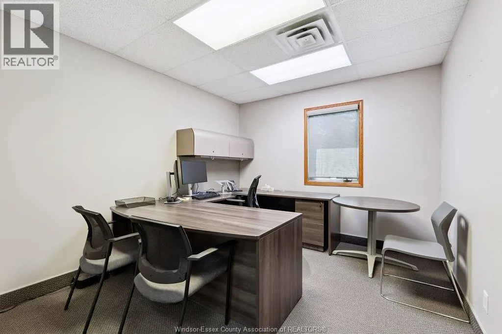 39 MAIDSTONE AVENUE East