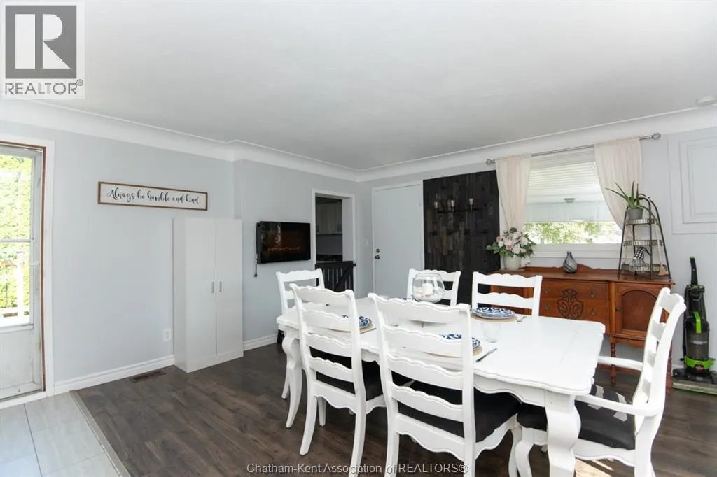 1131 ELGIN STREET