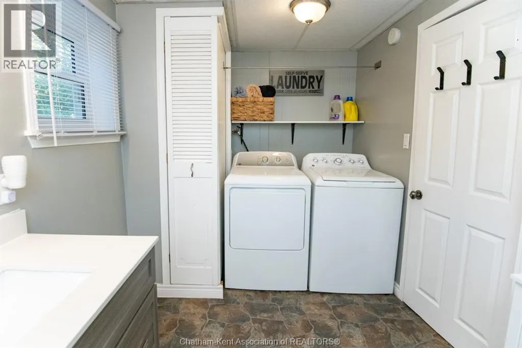 1131 ELGIN STREET
