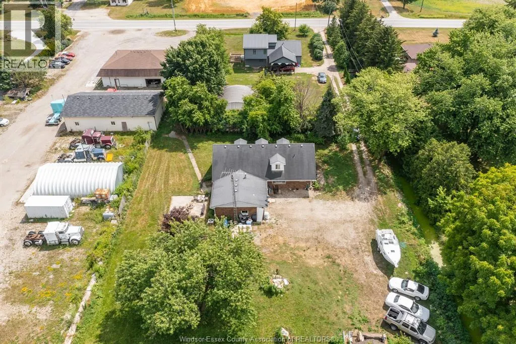 737-739 COUNTY RD 2
