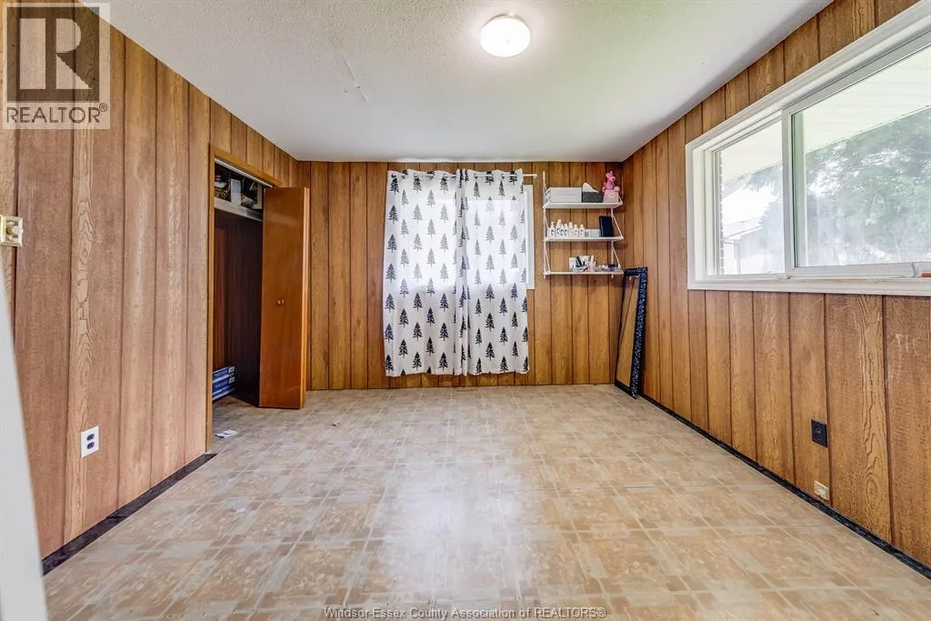 737-739 COUNTY RD 2