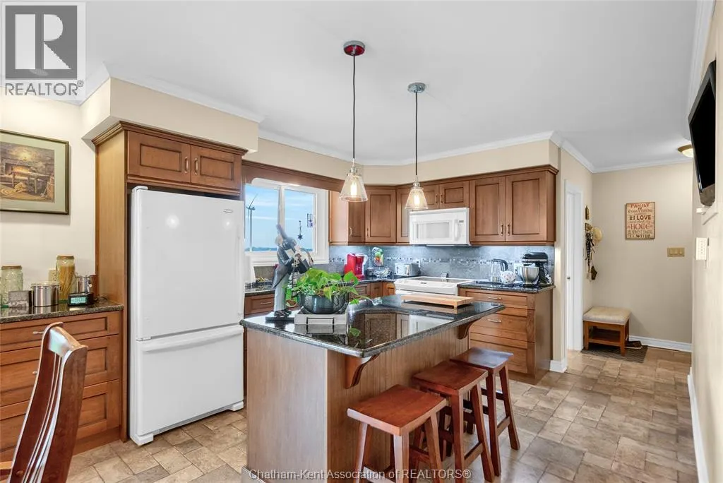 158 Snow AVENUE