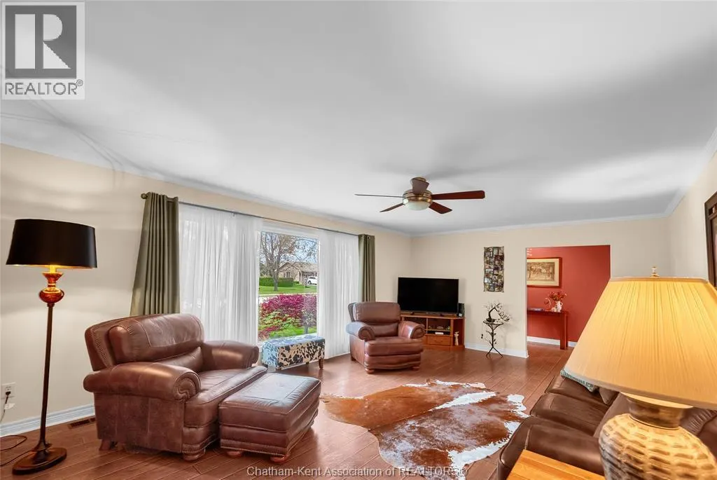 158 Snow AVENUE