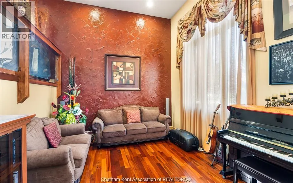 35 Normandy AVENUE