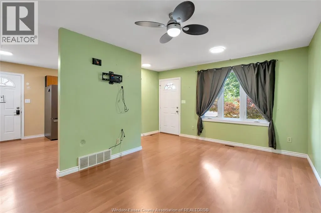 14 Azar AVENUE