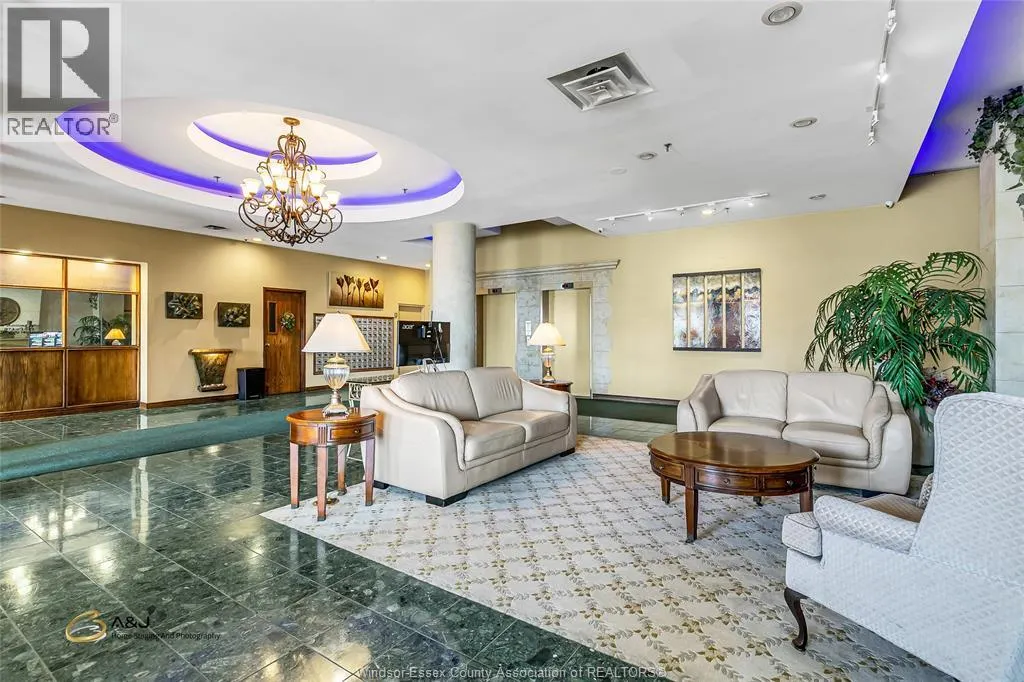 515 RIVERSIDE DRIVE W Unit# 806