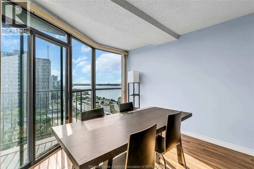 515 RIVERSIDE DRIVE W Unit# 806