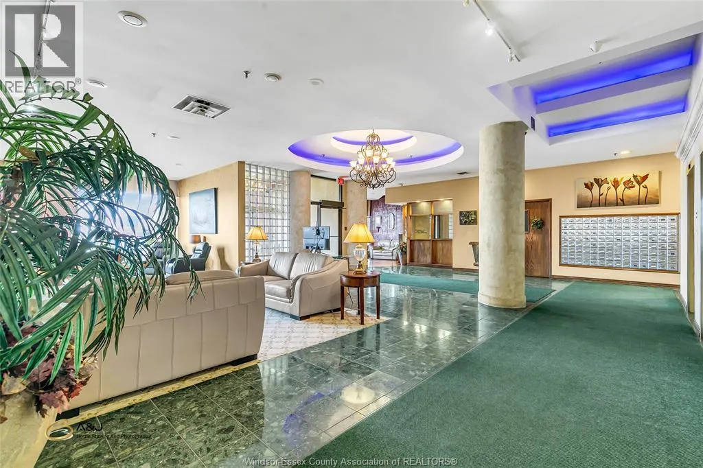 515 RIVERSIDE DRIVE W Unit# 806