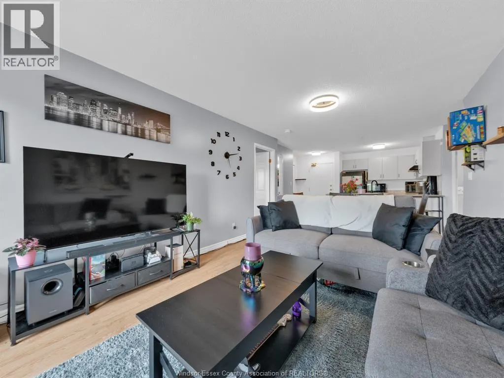 90 MURRAY Unit# 305