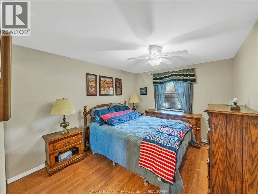 464 WALNUT DRIVE