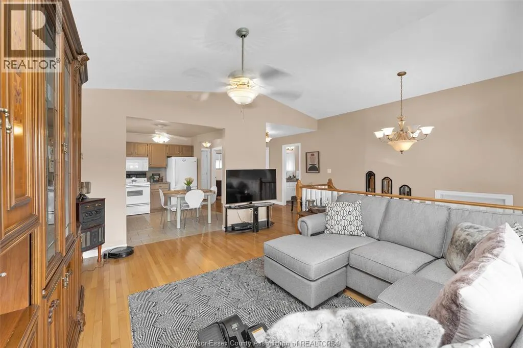 3068 LOEBACH DRIVE