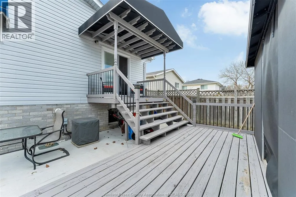 3068 LOEBACH DRIVE