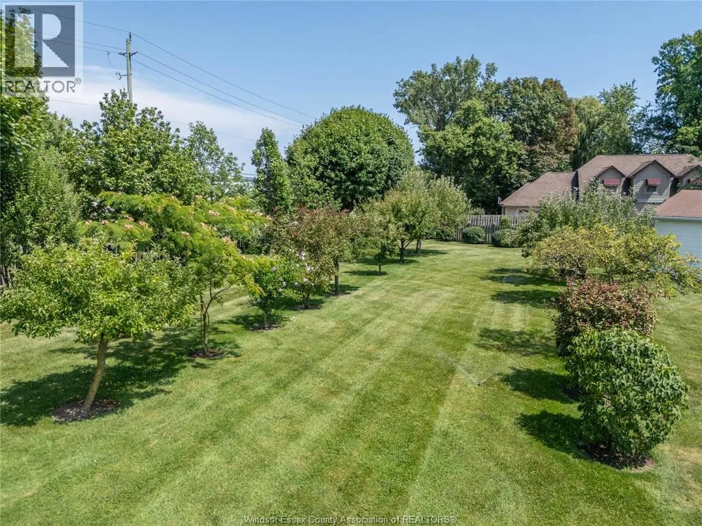 1526 Ravine Line