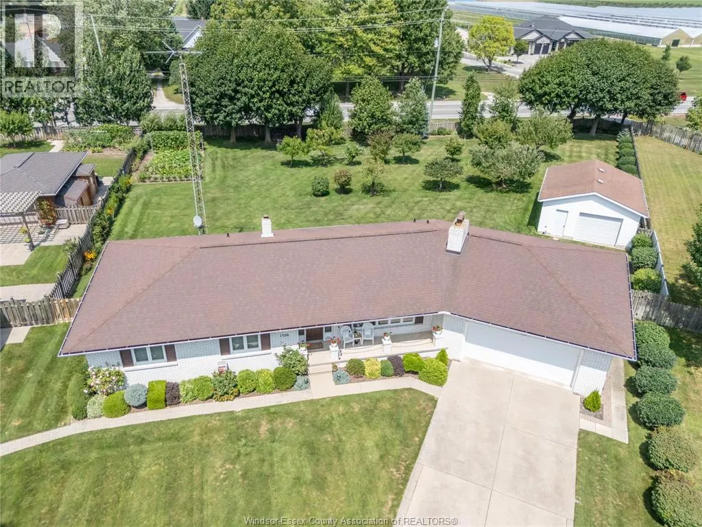 1526 Ravine Line