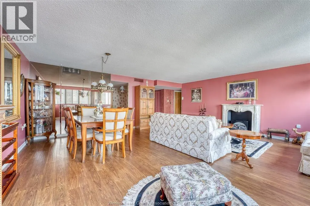 380 PELISSIER Unit# 2303