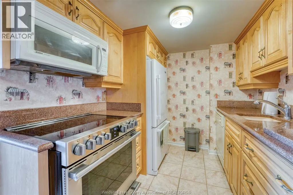 380 PELISSIER Unit# 2303