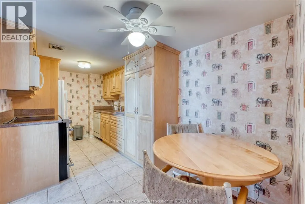 380 PELISSIER Unit# 2303