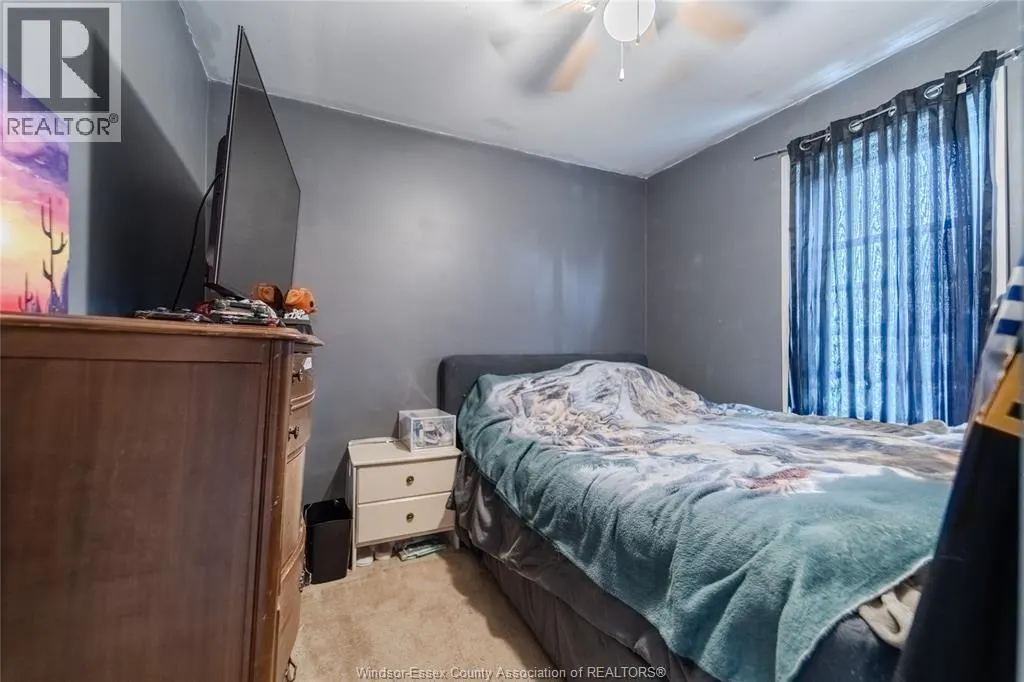 366 Simcoe