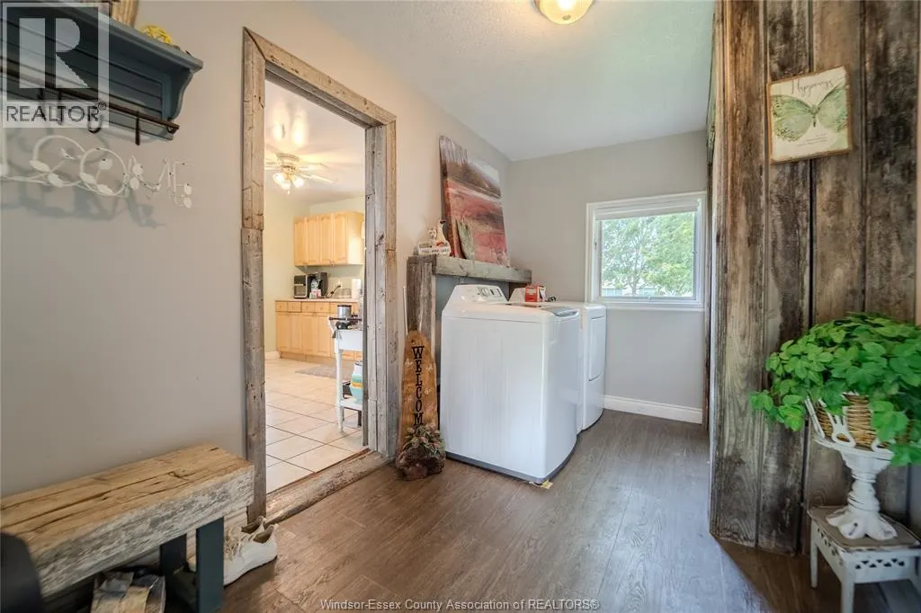 366 Simcoe