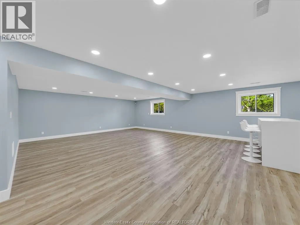 157 GLOUCESTER DRIVE