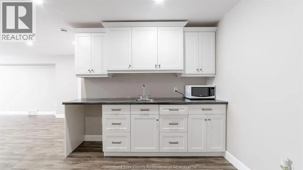 224 MOONSTONE CRESCENT