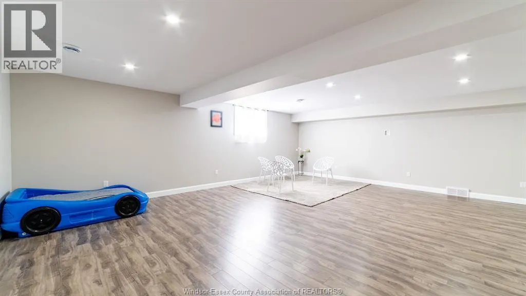 224 MOONSTONE CRESCENT