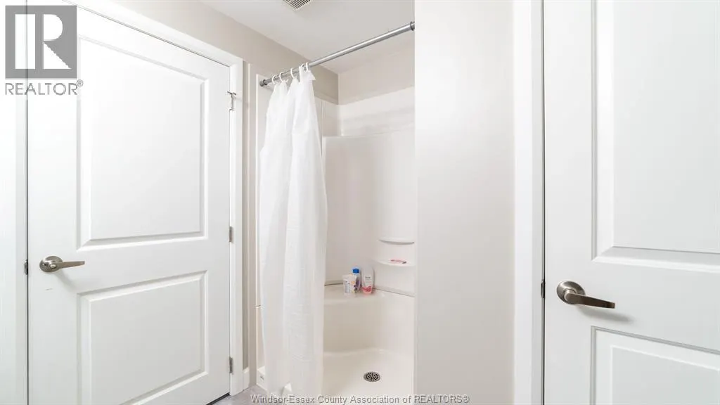 224 MOONSTONE CRESCENT