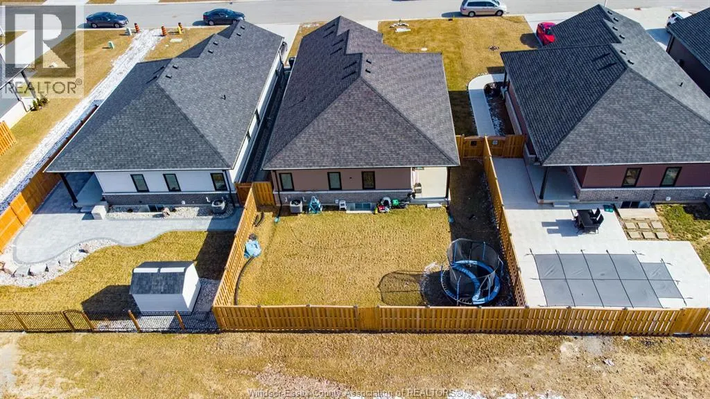 224 MOONSTONE CRESCENT