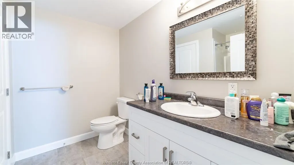 224 MOONSTONE CRESCENT
