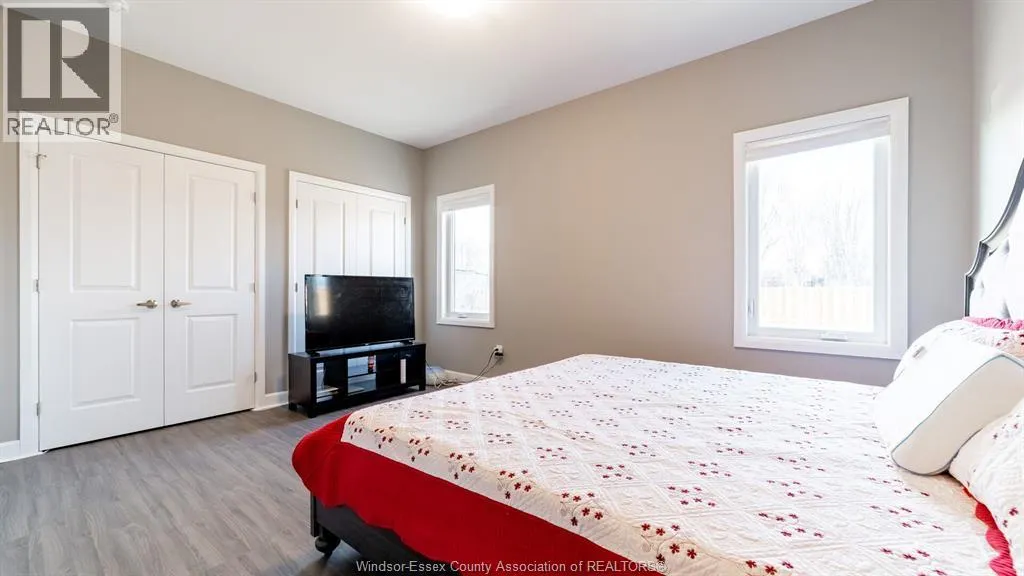 224 MOONSTONE CRESCENT