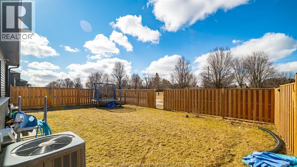 224 MOONSTONE CRESCENT