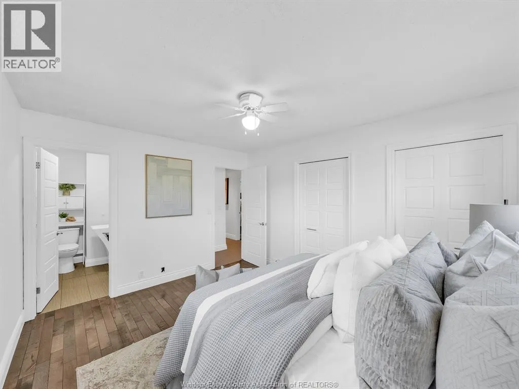 99 Woodycrest AVENUE