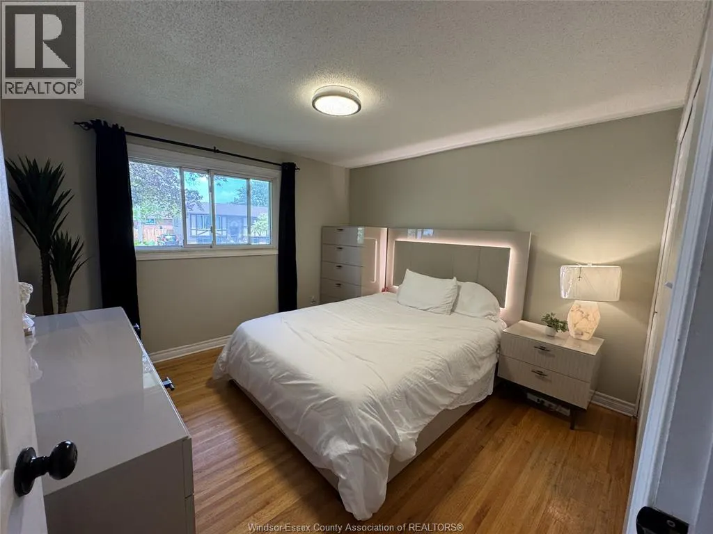 3990 MYRTLE