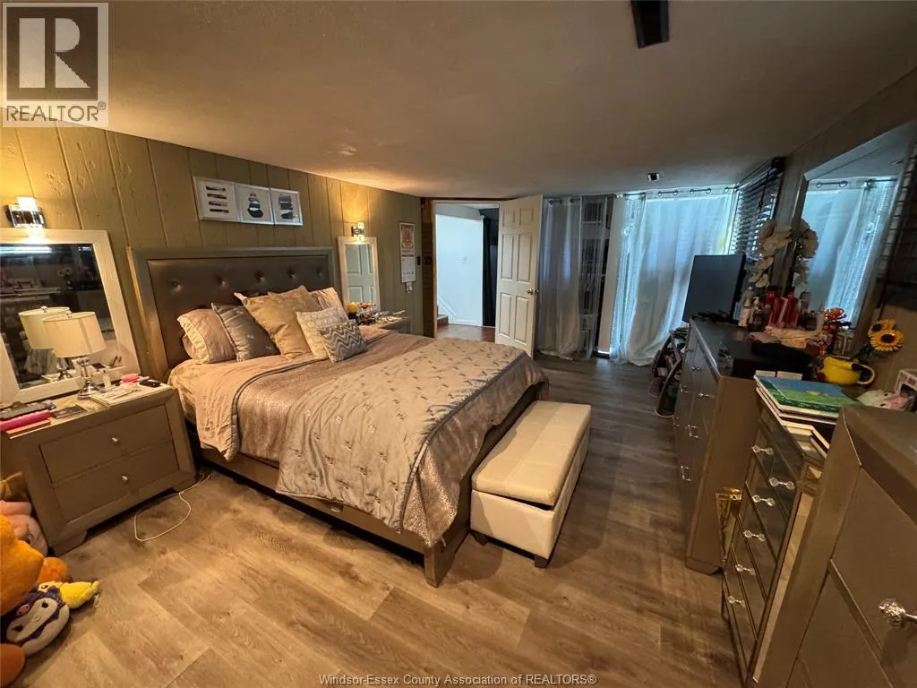 3990 MYRTLE