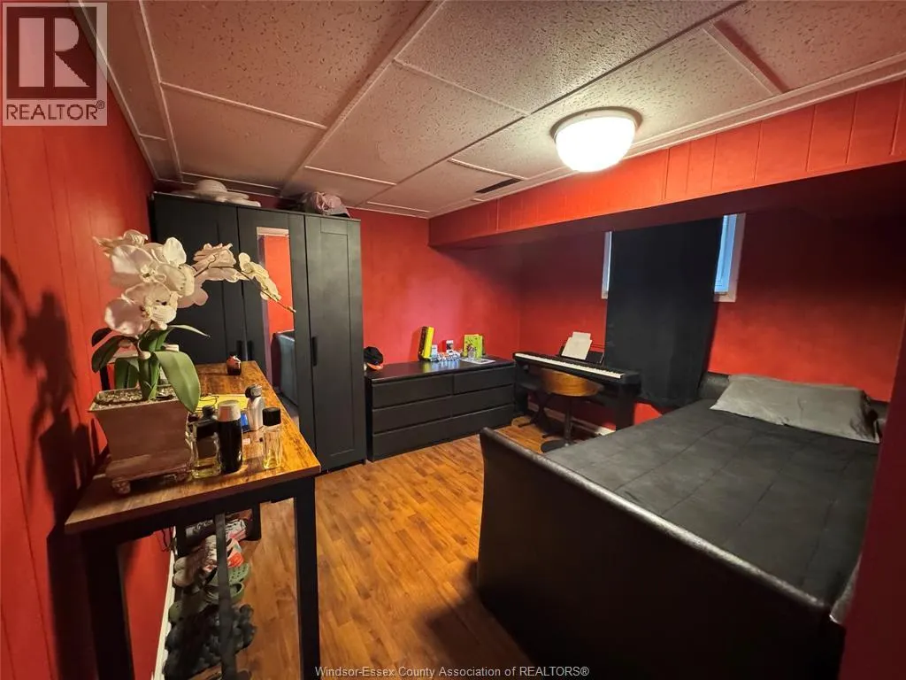 3990 MYRTLE